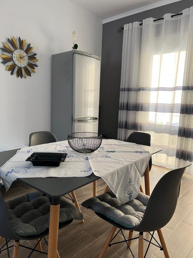 Rent Room Vlora Extérieur photo