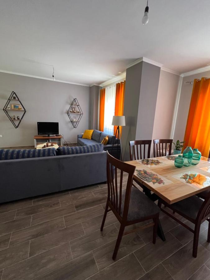 Rent Room Vlora Extérieur photo