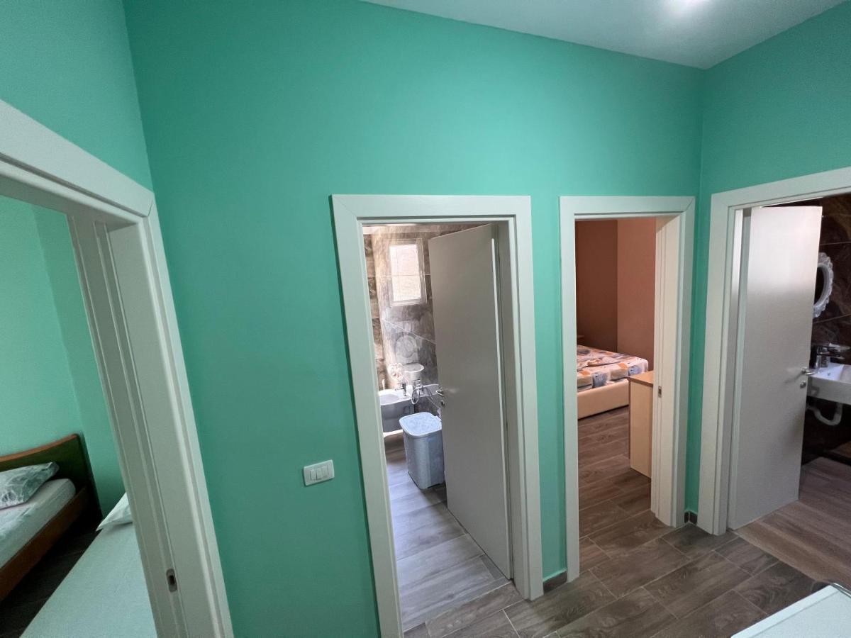 Rent Room Vlora Extérieur photo
