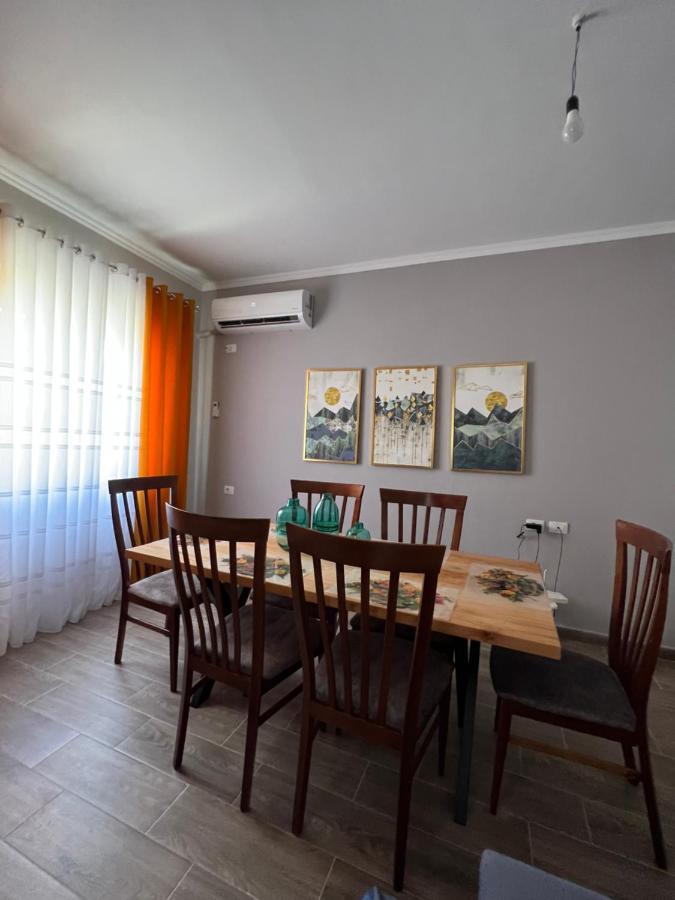 Rent Room Vlora Extérieur photo