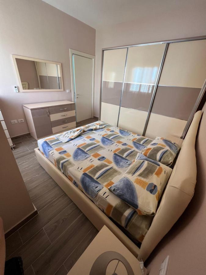 Rent Room Vlora Extérieur photo